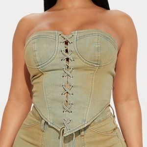 Fashionnova corset